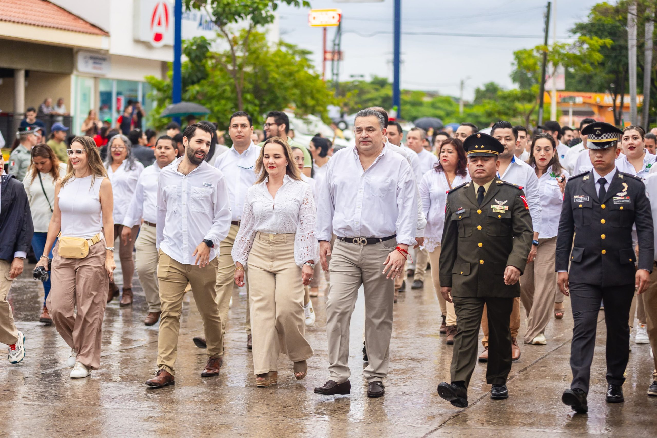 🟢✍️🏻MI PRIORIDAD ES GESTIONAR PARA ATENDER LOS DRENAJES COLAPSADOS DE LA CIUDAD: DAVID MEDINA