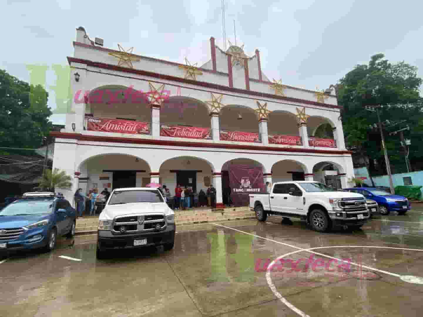 Picsart_24-12-19_09-38-09-448-min