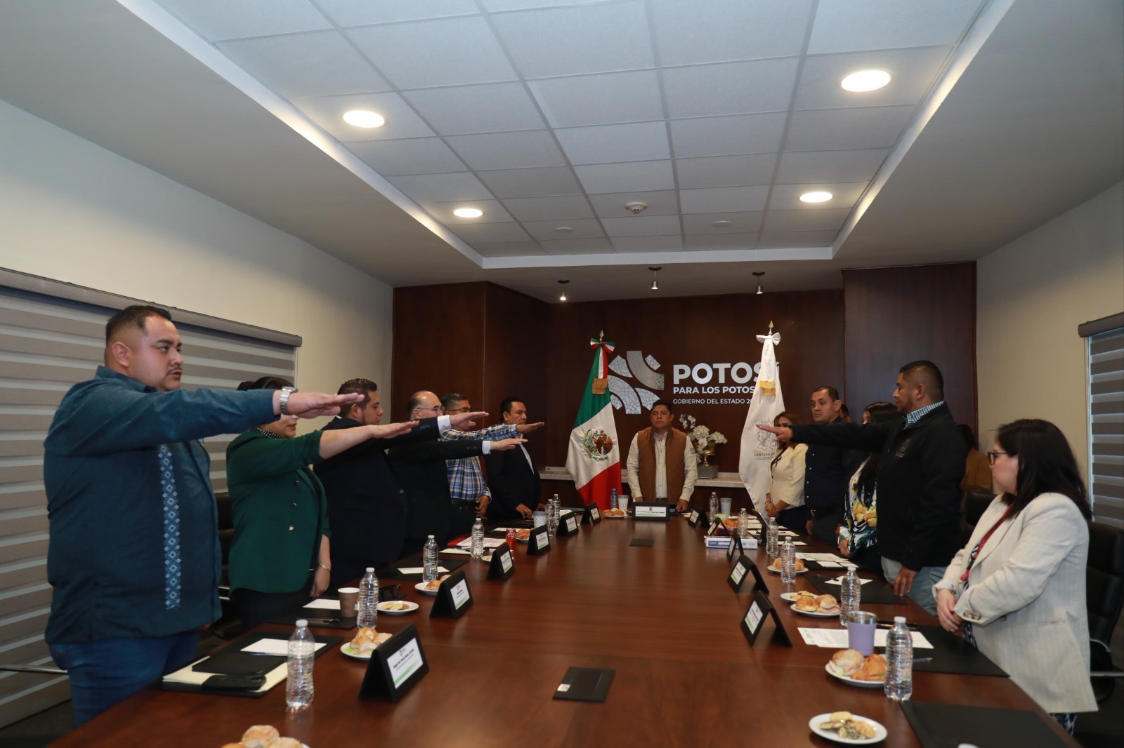 412b9bdf-7c71-403e-be69-5fa6a9b652d1