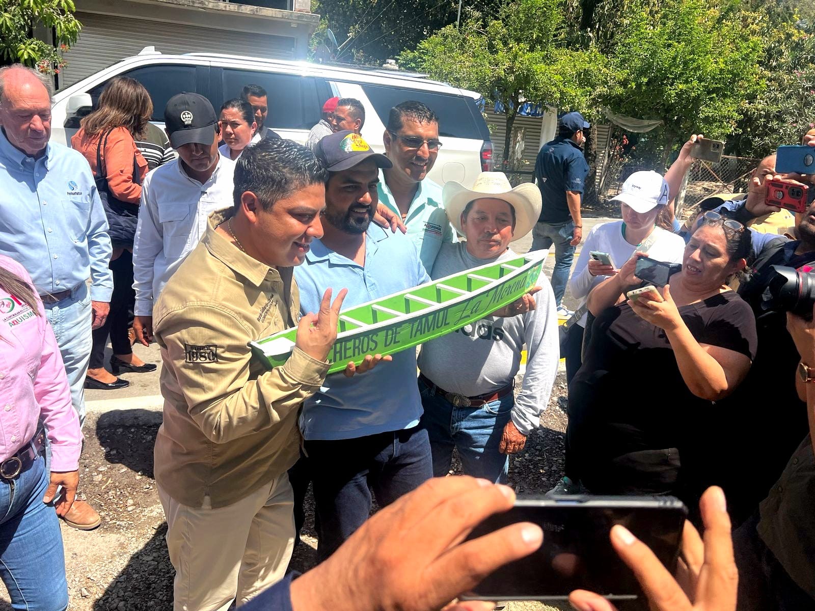 50d87073-f83b-4b17-a744-1ac7d2a62f7b