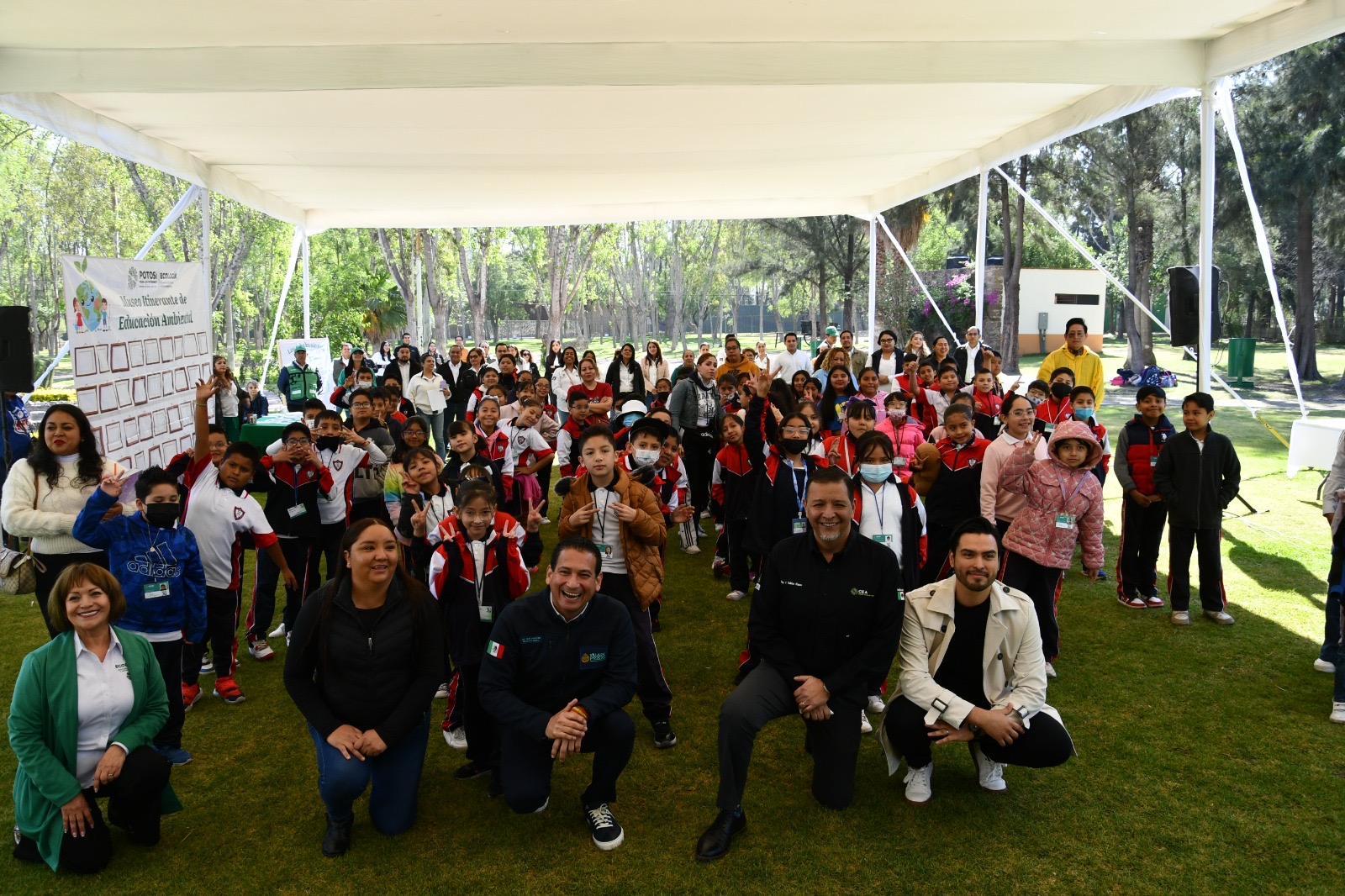 998b7cd6-e538-49c5-8860-ba4a5103137b