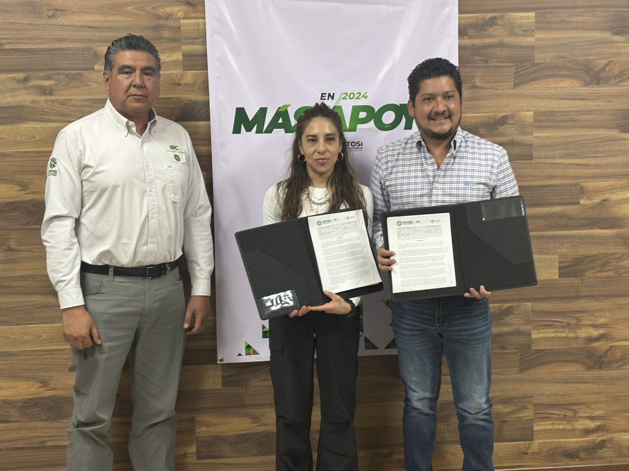 bc4561a9-d733-498a-b459-fbc4e44f1f62