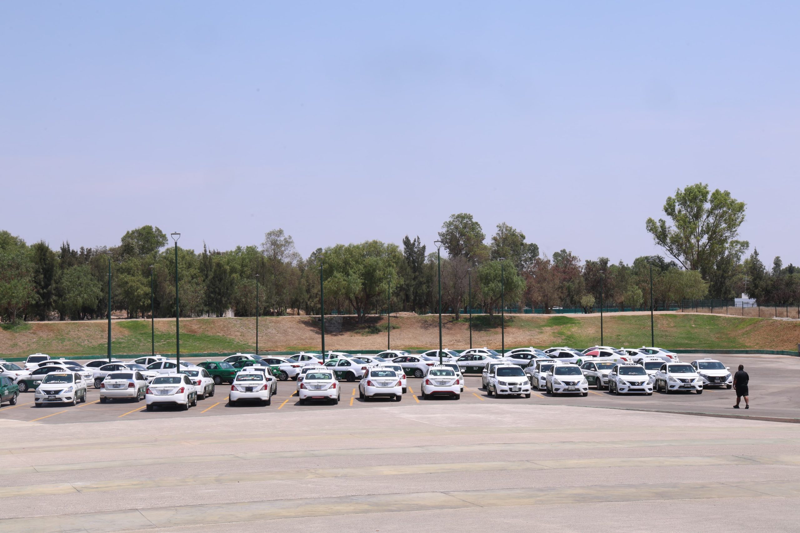 6ecad14a-8246-4a59-bdaf-620c69d6a8c0