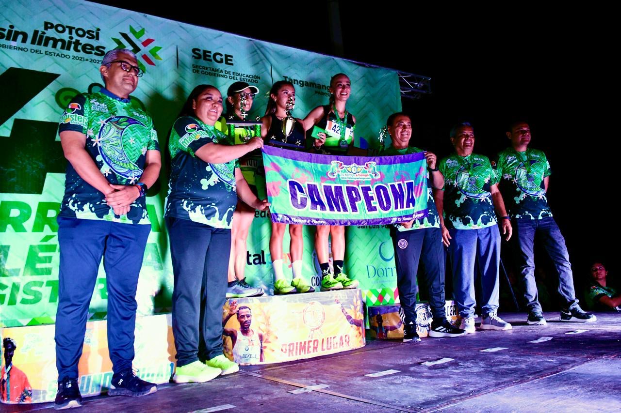 77d58723-5d0f-49d1-8a3c-952e2321c99a